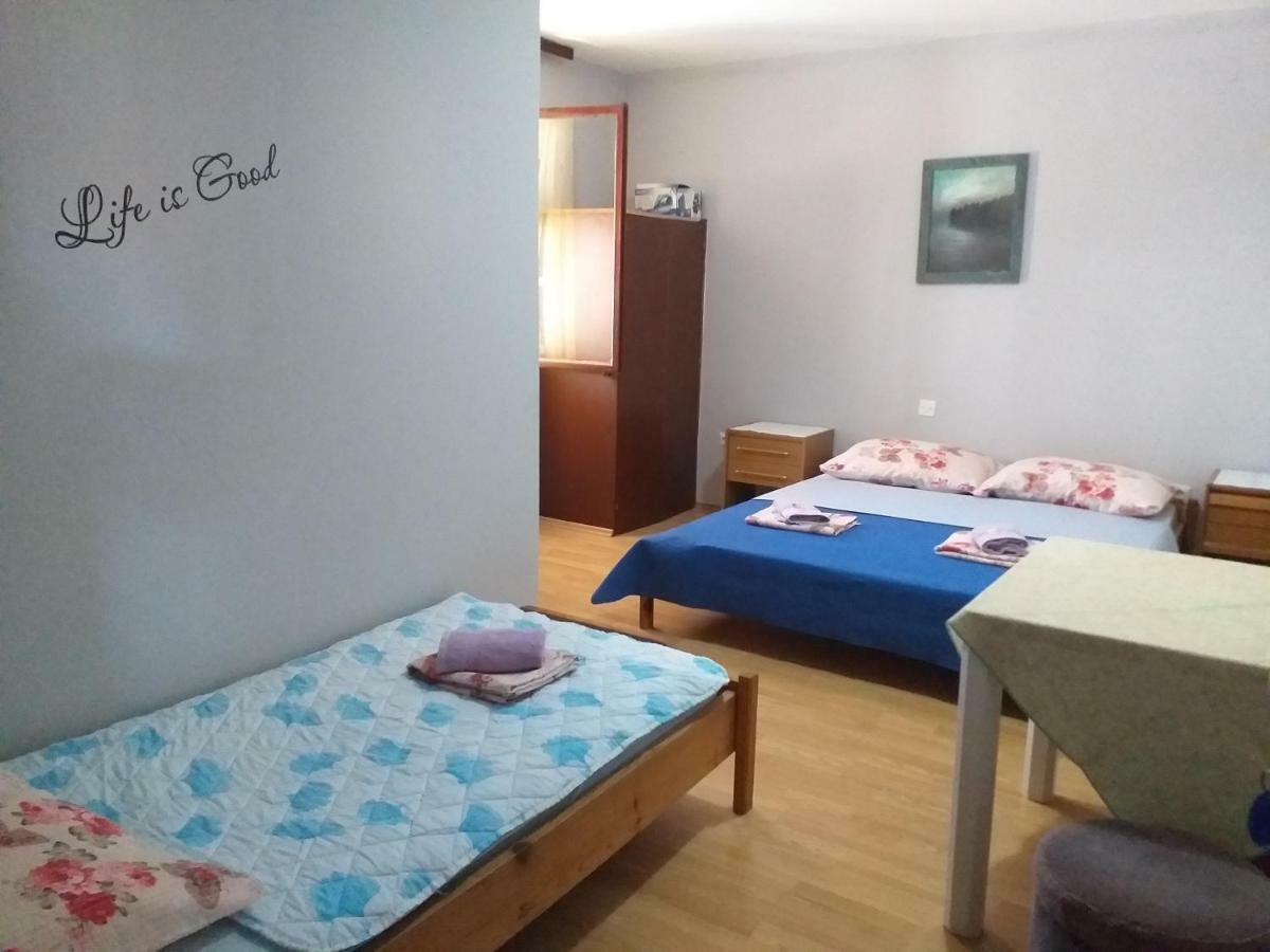 Apartment Vidic *
